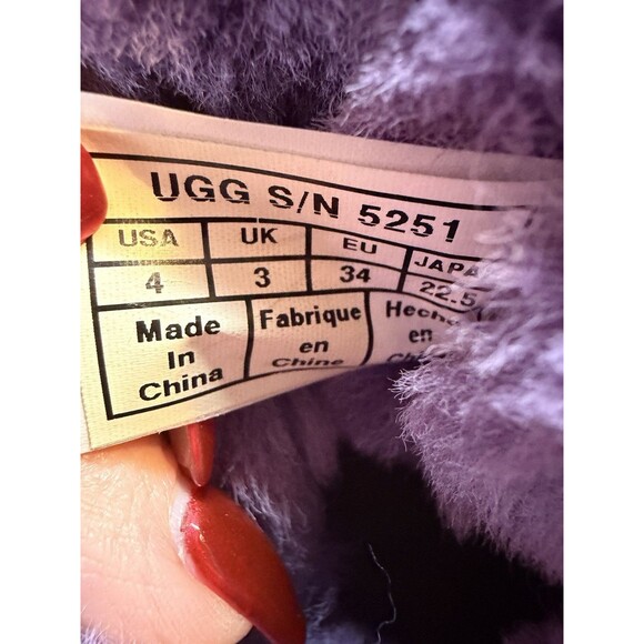 Youth UGG Classic Short II Boots Size 4 Purple Suede 5251 - Picture 10 of 11